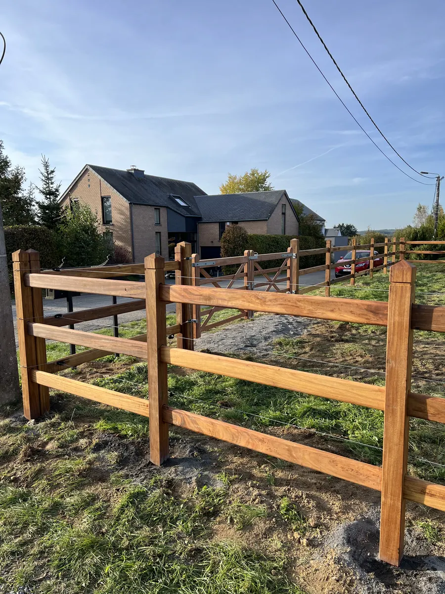 Lisse en bois exotique — vue 3