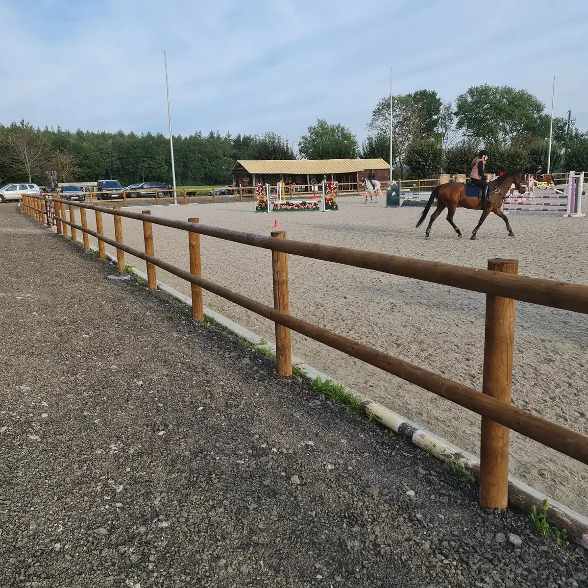 Poteau rond fraisé Nobifix — vue 2