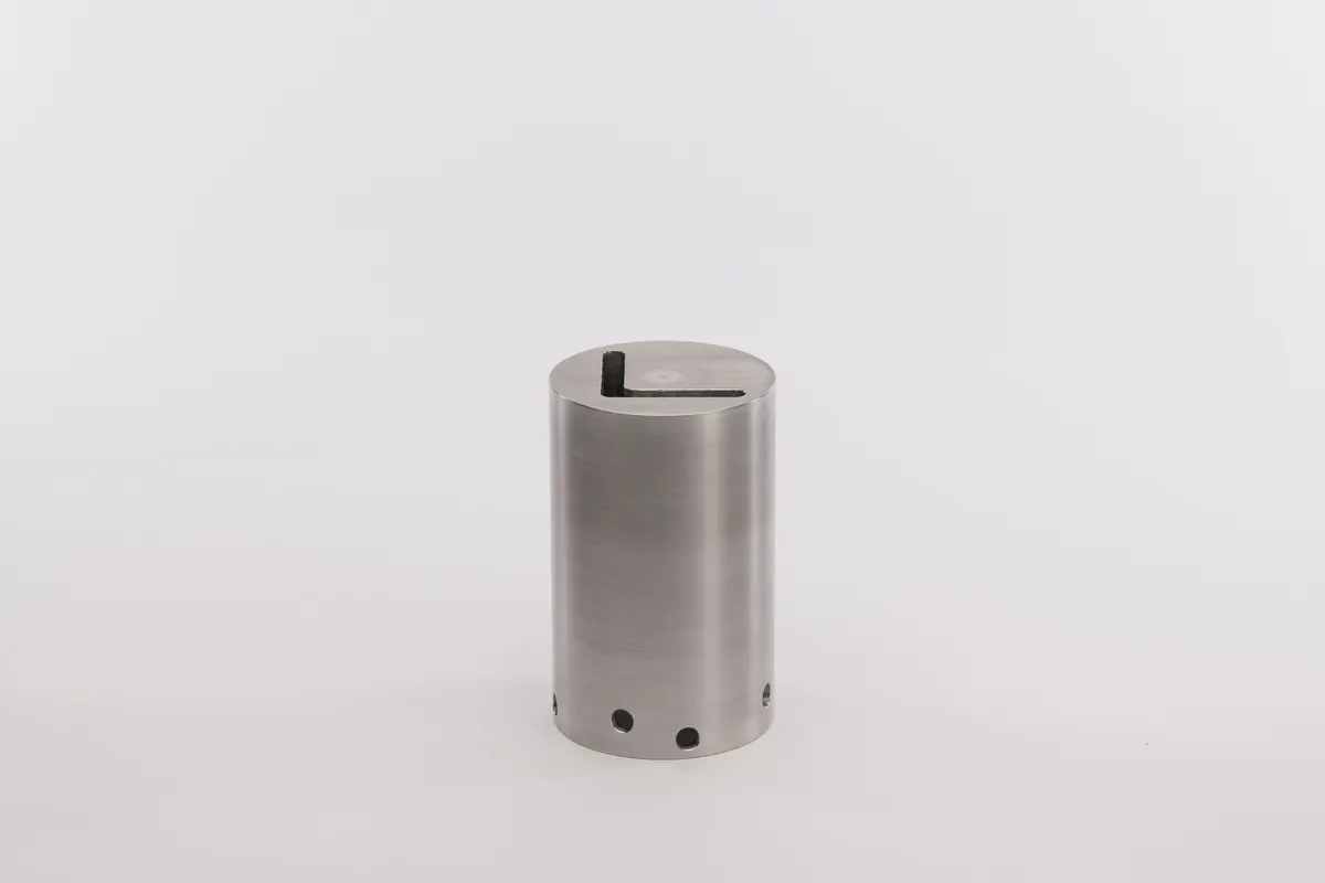 Adaptateur cornières